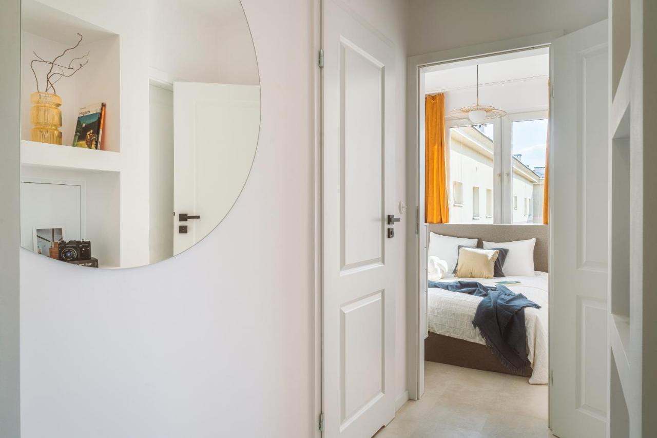 Warsaw Concierge Eclectic Design Apartment ภายนอก รูปภาพ