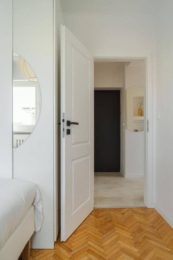 Warsaw Concierge Eclectic Design Apartment ภายนอก รูปภาพ